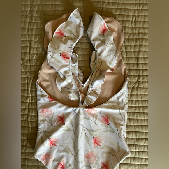 NWOT Palm Inclusive Floral Ruffle One-Piece Swimsuit - Picture 5 of 10